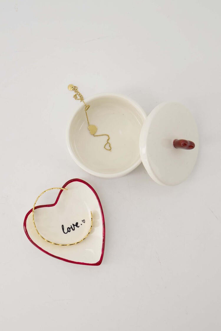 Zusss Zusss | Bewaarpot keramiek hartje wit/rood