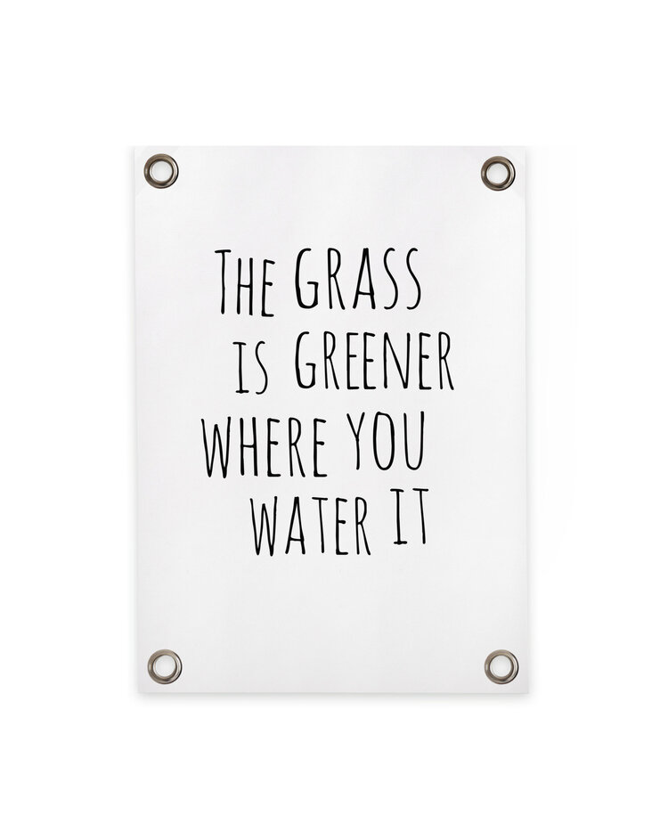 Villa Madelief VM | Tuinposter The grass is greener