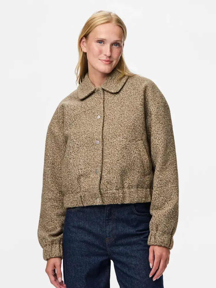 Pieces Pieces | Kort jasje Nadia morel