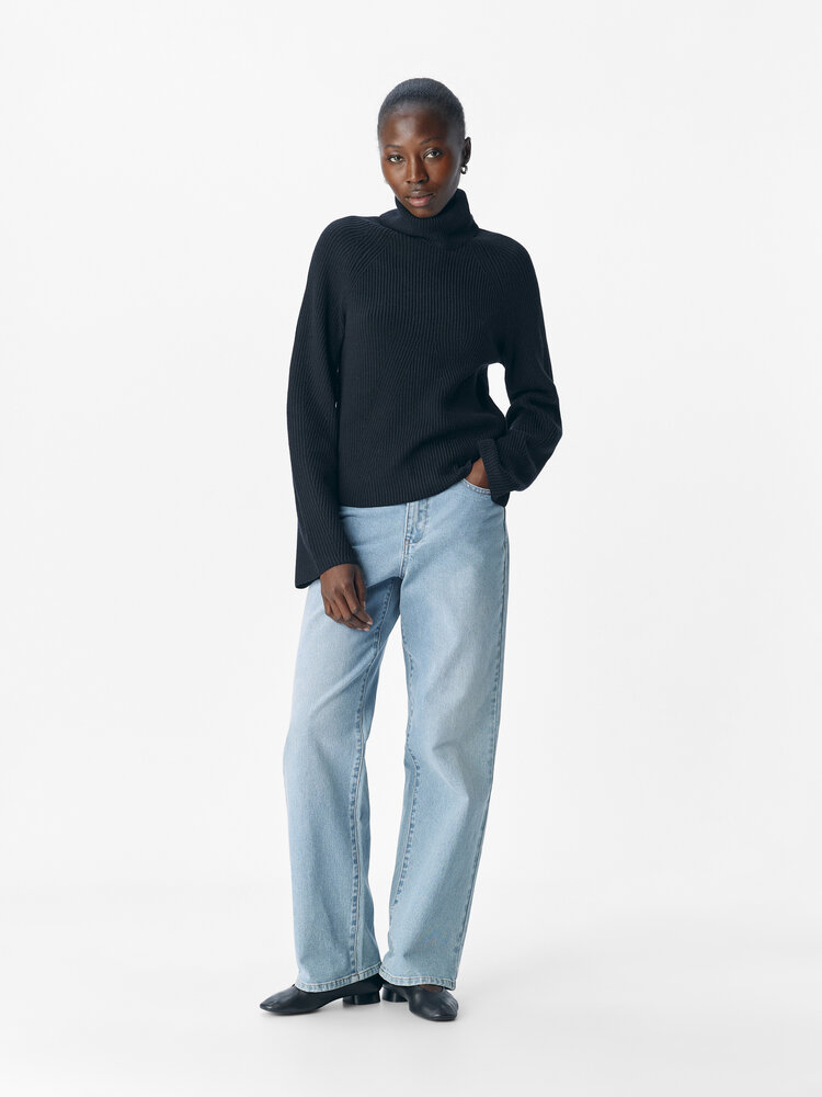 Object Object | Coltrui Viola black NOOS