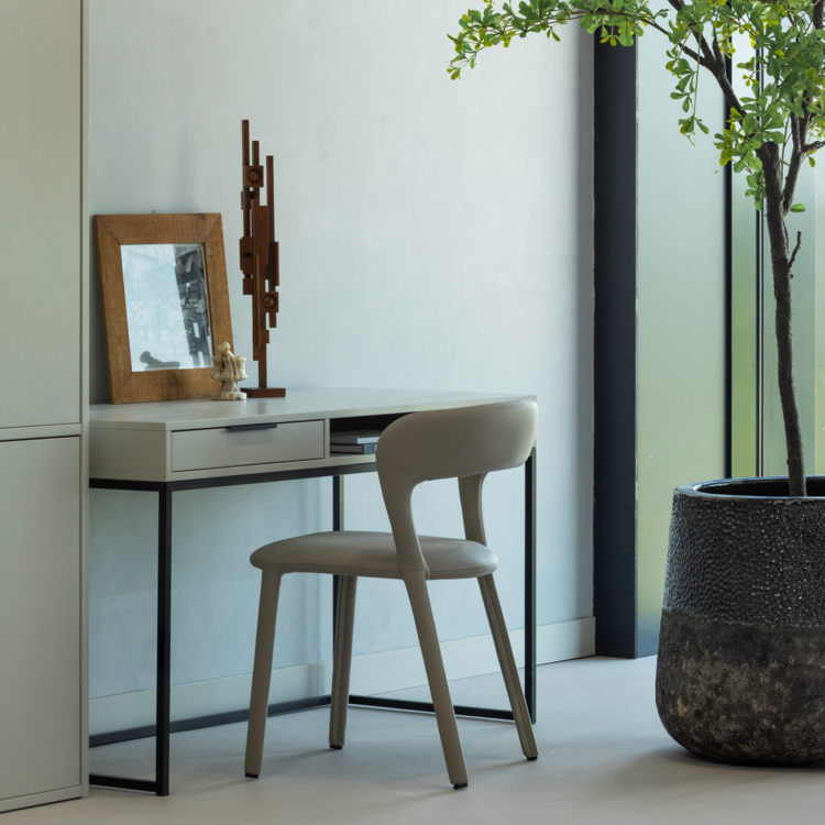 WOOOD Woood | Eetkamerstoel Noble leerlook zand