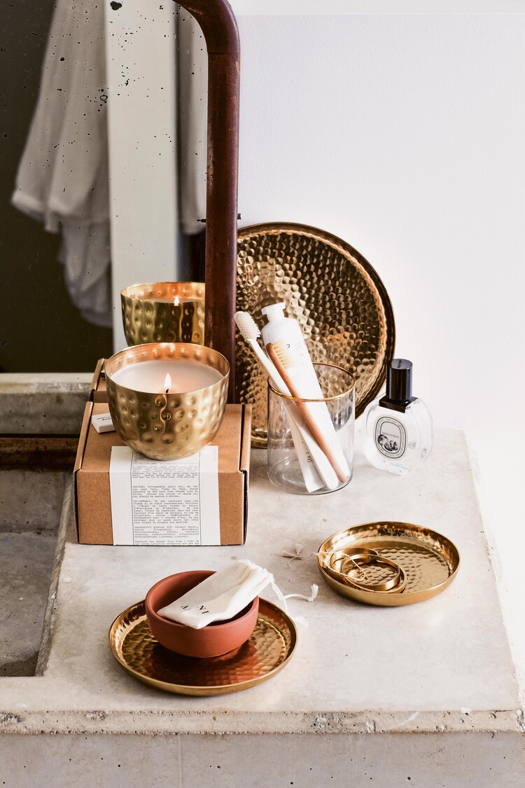 vtwonen vtwonen | Schaaltje metaal goud 12cm