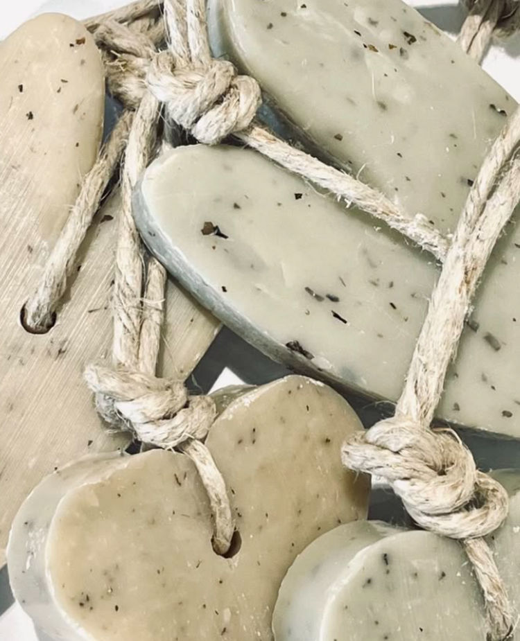 Mijn Stijl & Puur Zeep Mijn Stijl | Zeephart XL taupe met muntblad verbena 100gr