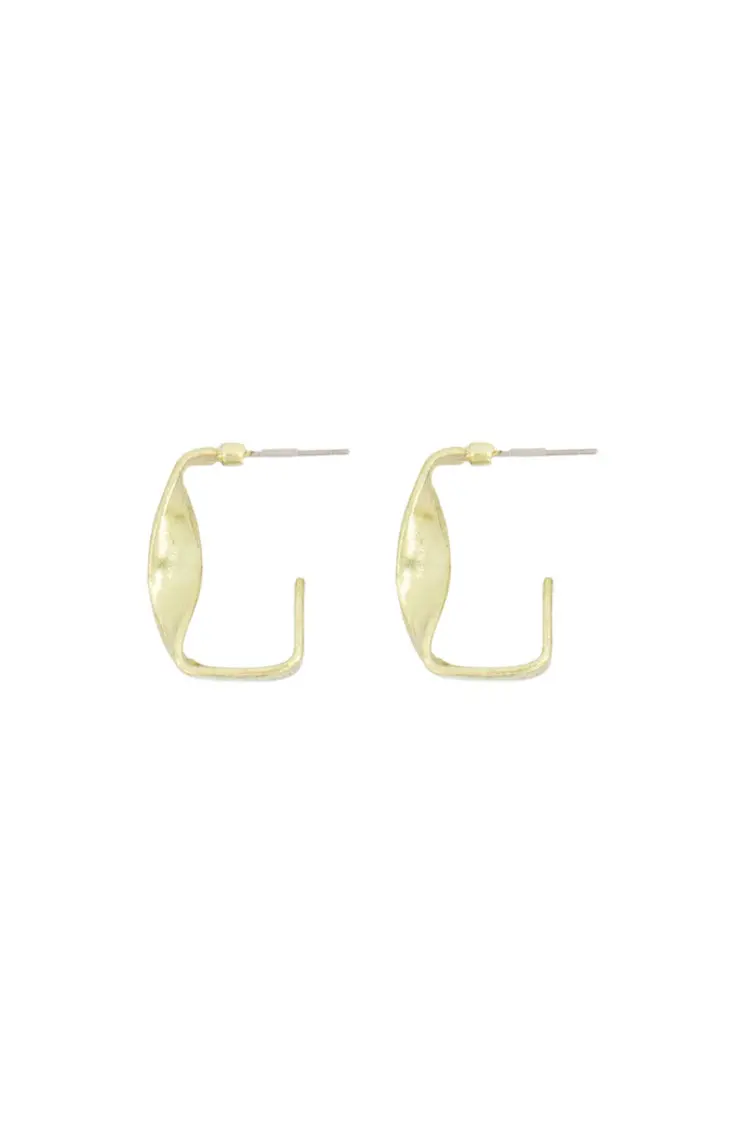 Zusss Zusss | Oorbellen gedraaid vierkant goud