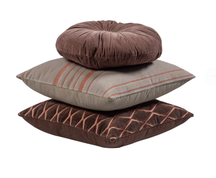 WOOOD Woood | Kussen Aziz donker bruin 45cm