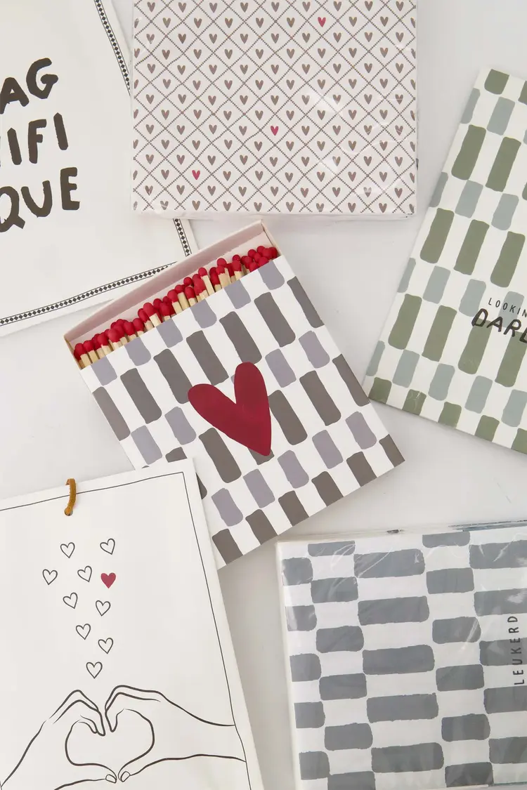 Zusss Zusss | Lucifers rood hartje grijs/groen