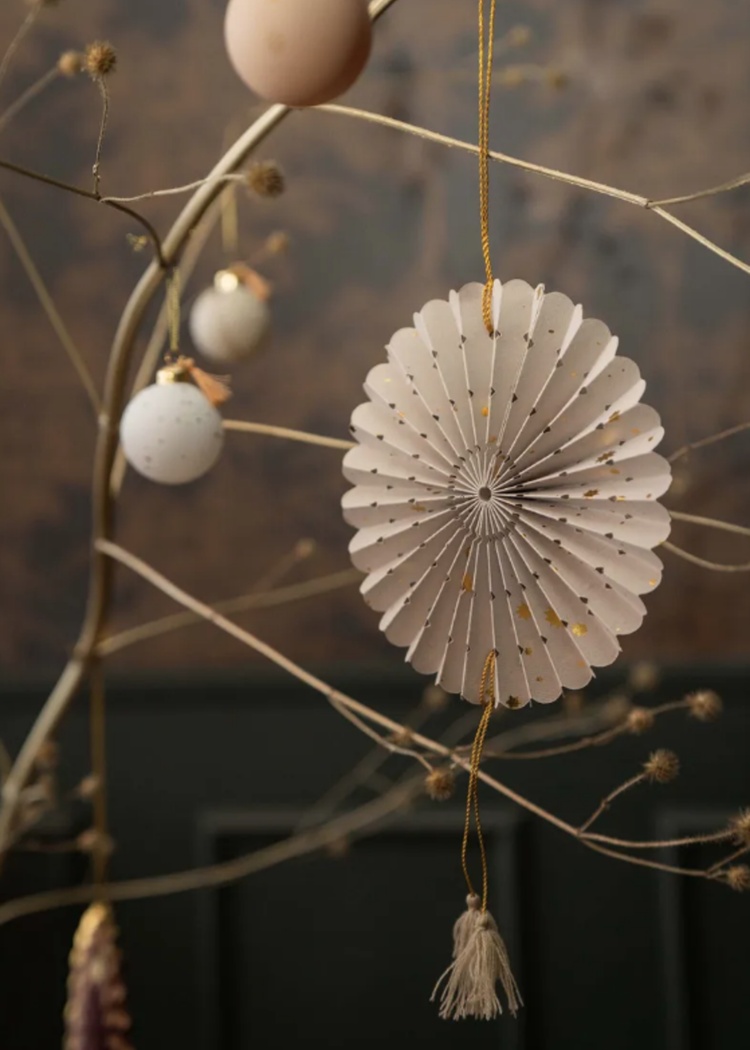 Zusss Zusss | Papieren waaier met sterren zand/zwart