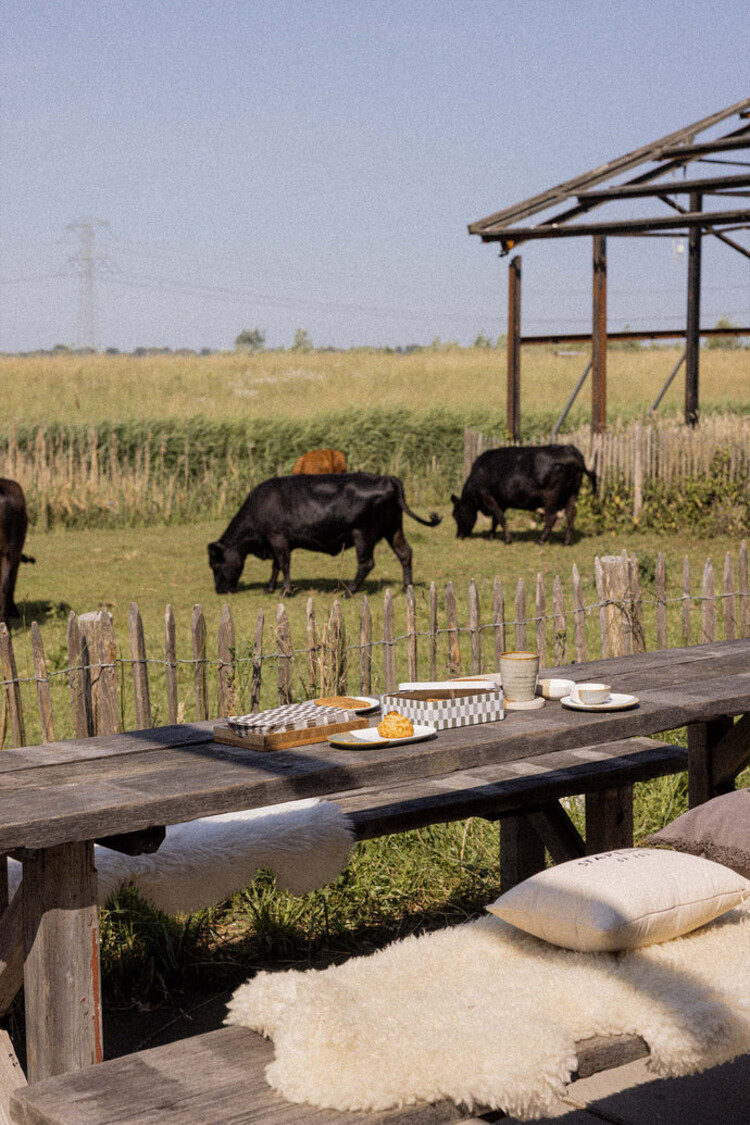 Zusss Zusss | Kussen corduroy stapelgek 35x25cm zand/antracietgrijs