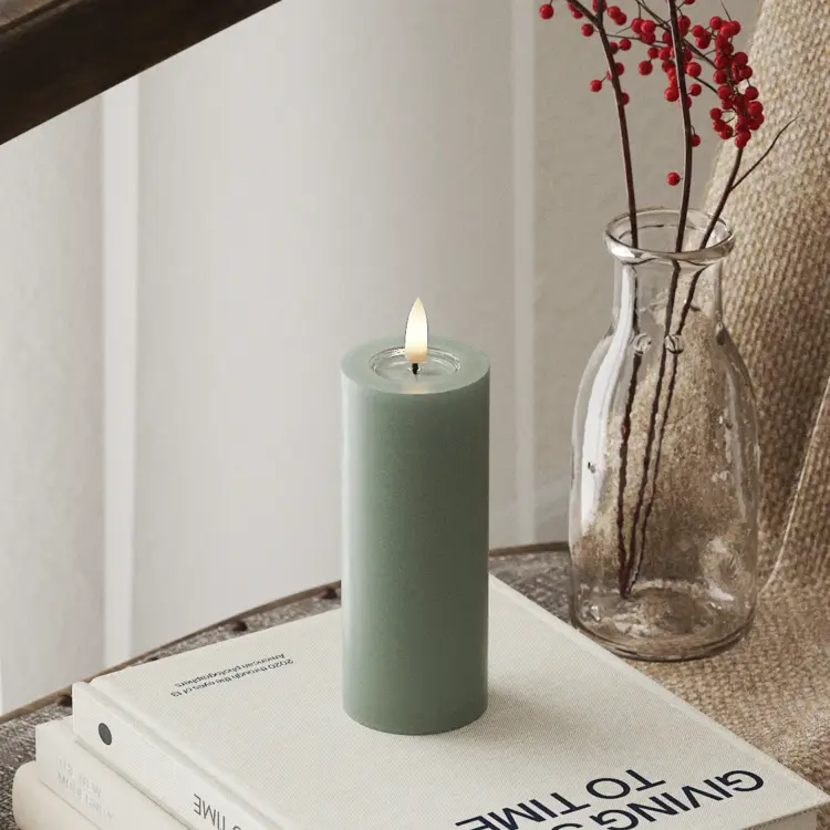 Deluxe Homeart Deluxe Homeart | LED Kaars saliegroen 5x12.5cm