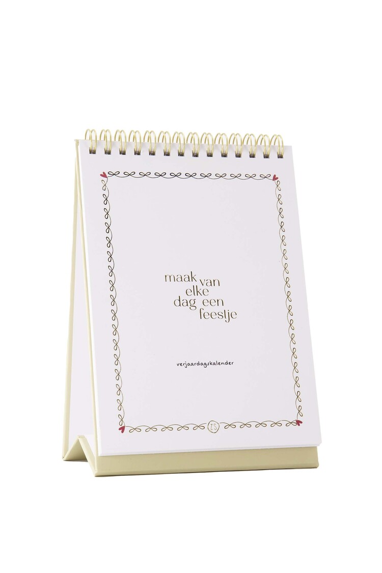 Zusss Zusss | Verjaardagskalender elke dag feestje zand