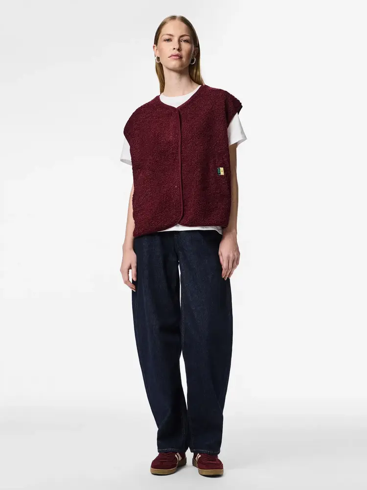 Pieces Pieces | Teddy gilet Katty tawny port