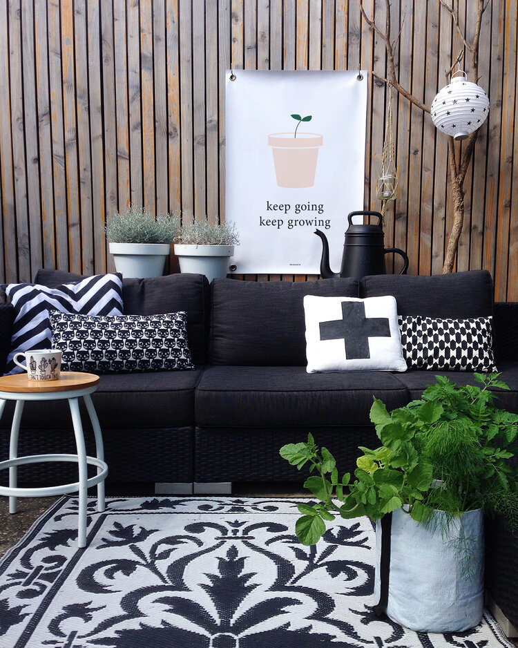 Villa Madelief VM | Tuinposter keep groing