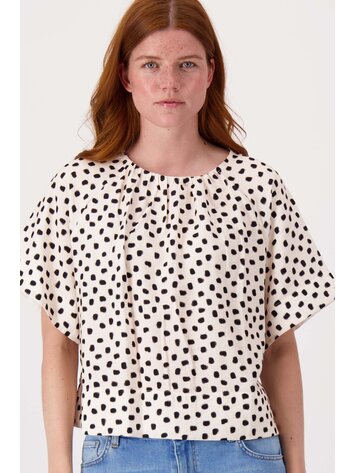 Zusss Zusss | Raglan top met stippen print