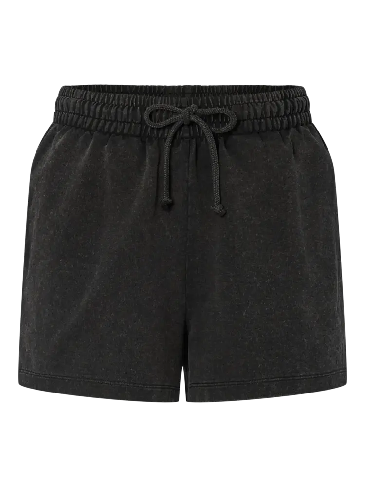 Pieces Pieces | Short Chilli washed black