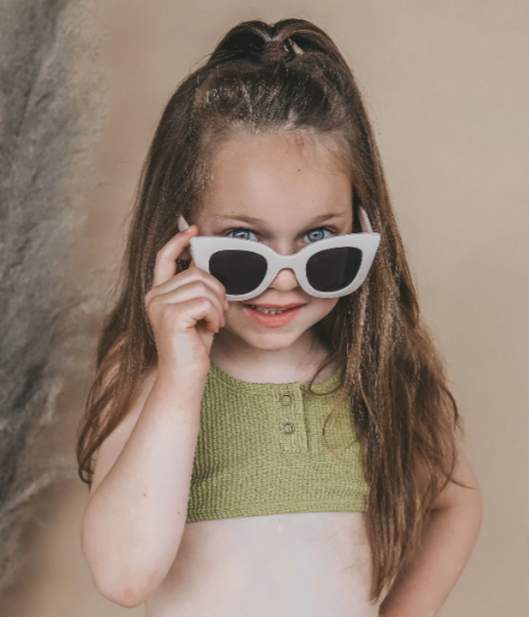 Salted Stories Salted Stories | Zonnebril Cat Eye White Swan