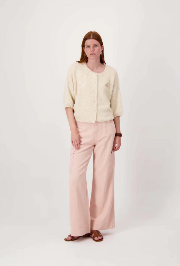 Zusss Zusss | Zacht basis vest met vleermuis mouwen en broche