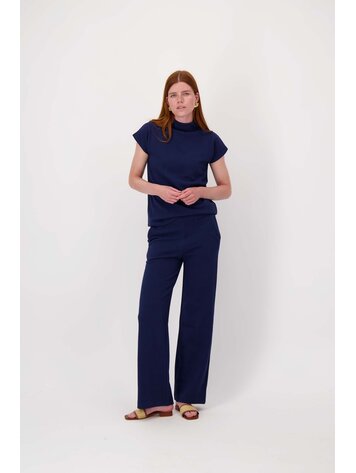 Zusss Zusss | Top met aangeknipte mouw in structuur materiaal