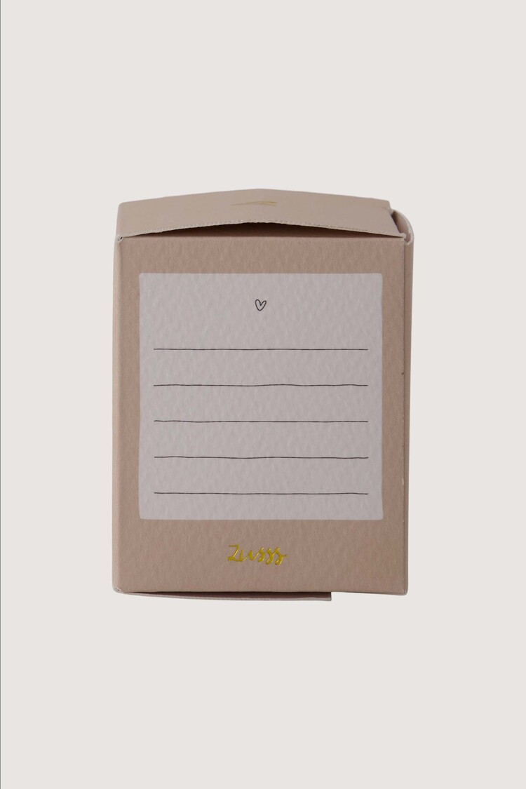 Zusss Zusss | Geurkaars glas in doosje little and loved wit / zand