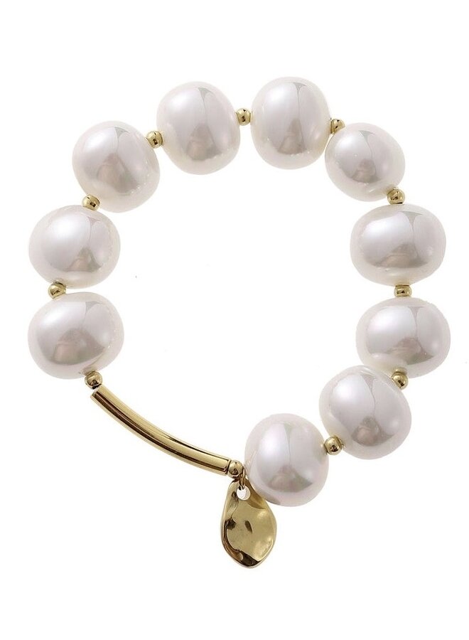 Armband - Pearls With A Golden Drop