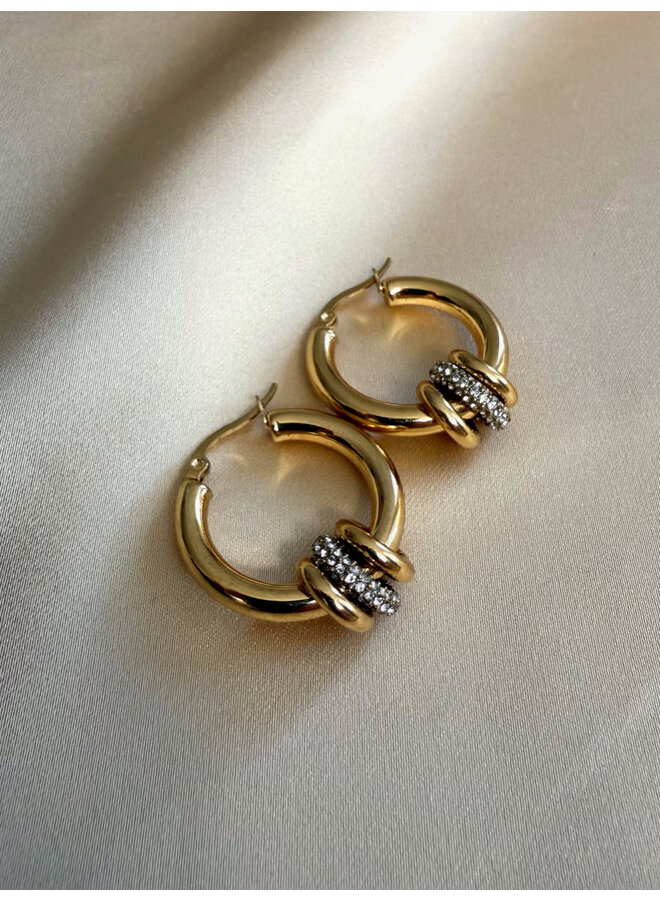 Earrings - Hoop With 3 Rings and Diamonds