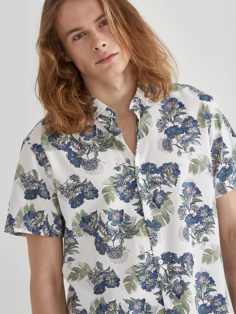 Short Sleeve Supersoft Asian Flower Print Shirt in Bright White