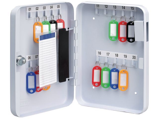 Staples Sleutelkast Wit 20 Haken H 250 X B 180 X D 45 Mm staples kopen in de aanbieding Staples Sleutelkast Wit 20 Haken H 250 X B 180 X D 45 Mm staples kopen in de aanbieding