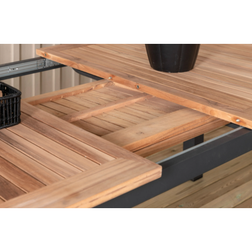 The Outsider Uitschuifbare Tuintafel - Ruben - 150-210cm - Teak - Zwart - The Outsider The Outsider Uitschuifbare Tuintafel - Ruben - 150-210cm - Teak - Zwart - The Outsider