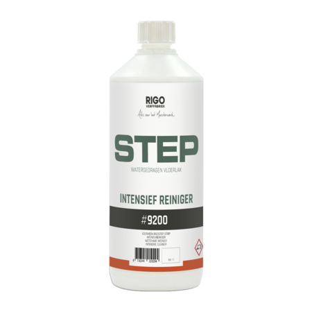 RigoStep Strip Intensive Cleaner ACTION