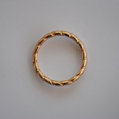 Classic Print Laces Gold Paisley with Gold Rings