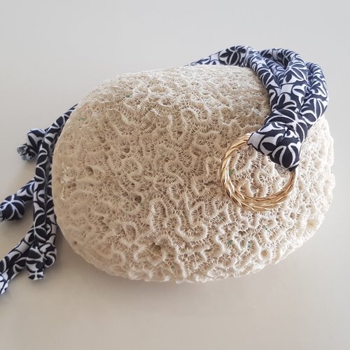 Classic Print Laces  Ying Yang with Gold Rings