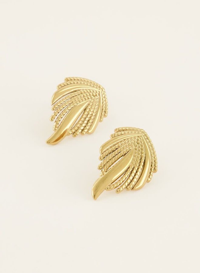 Statement studs met reliëf