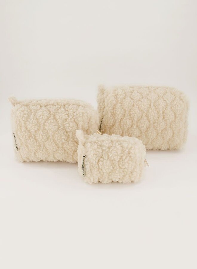 Beige teddy toilettas set