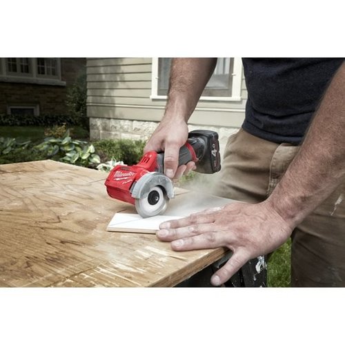 Milwaukee Milwaukee M12 FCOT-422X Fuel subcompacte slijpmachine