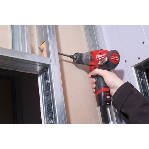 Milwaukee M12 FUEL SUB-COMPACTE PERCUSSIE BOORMACHINE MET AFNEEMBARE BOORHOUDER