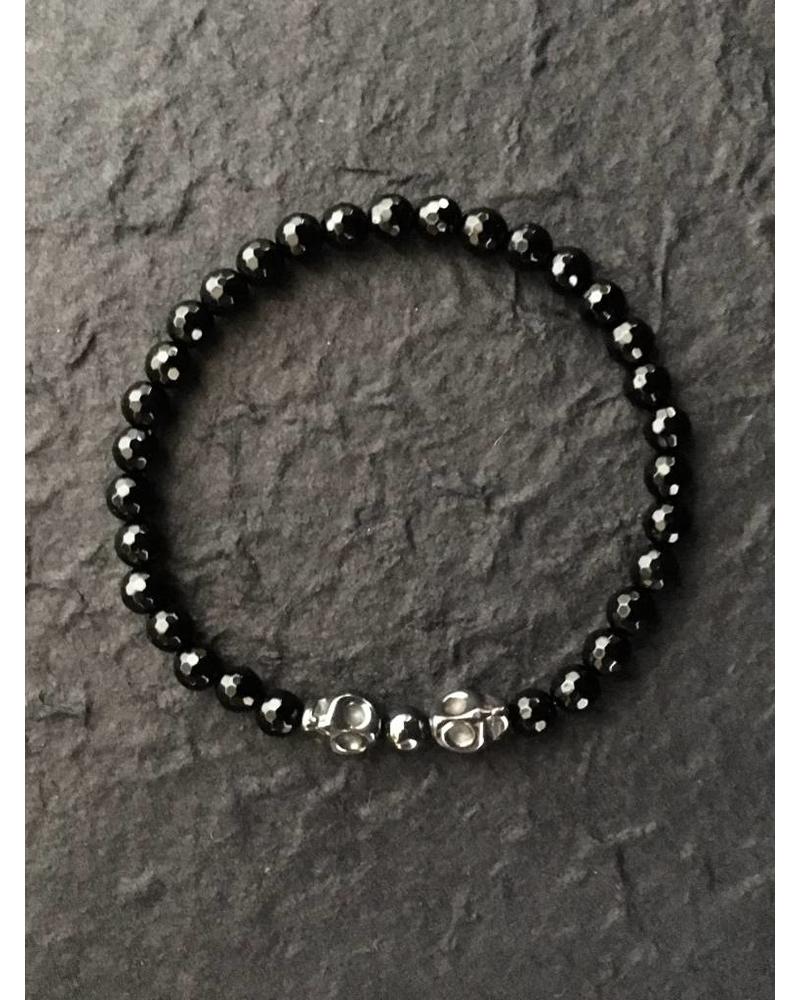 Onyx - faceted - 6 mm - black silver skulls