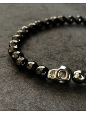 Onyx & Skulls - mystisch - facettiert - 6 mm