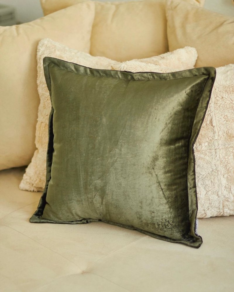 Velvet-cushion >Oliv-green< - 50 x 50 cm - incl. filling