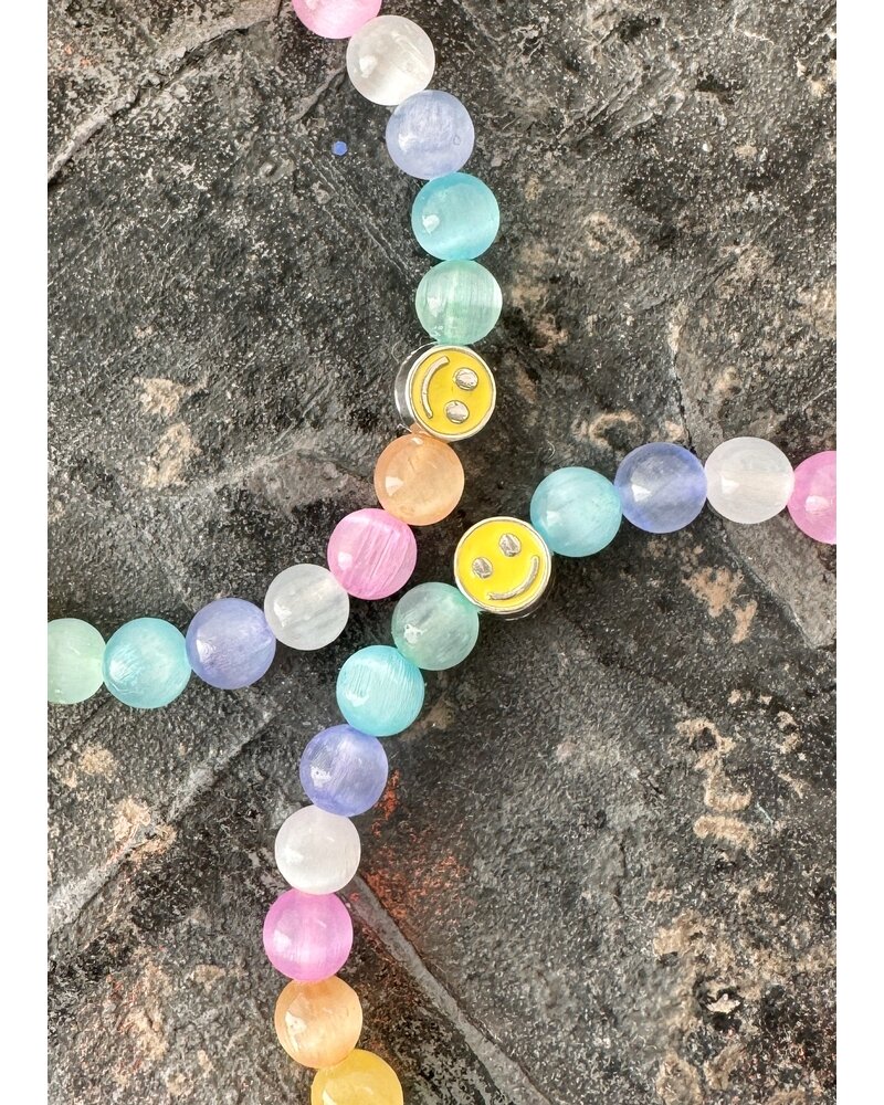 Colourful Selenite | 6 mm pearls | Smiley | silver or gold