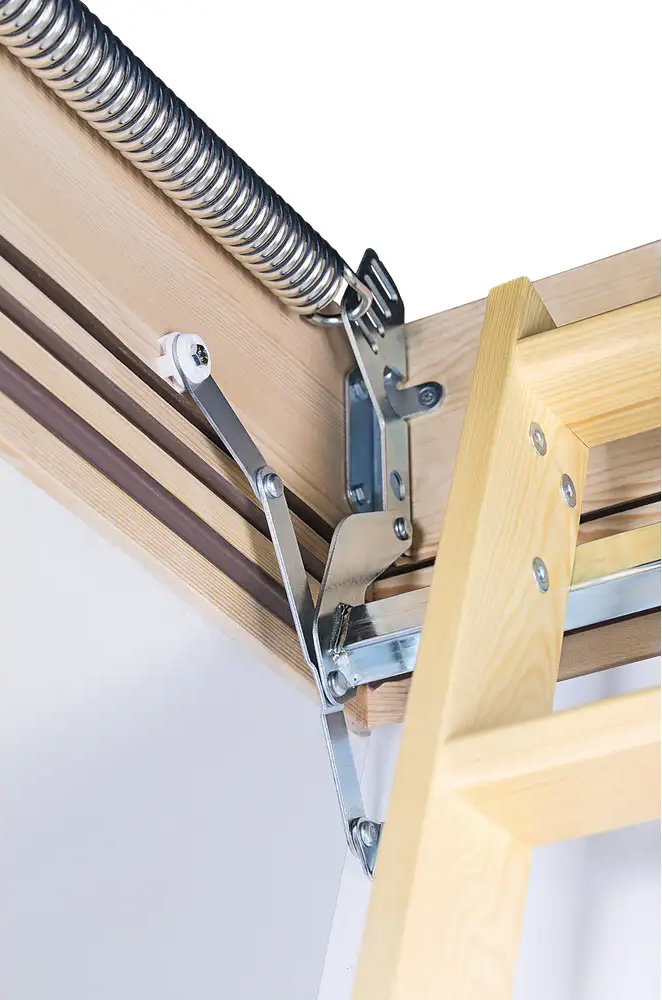 FAKRO Feuerhemmende Bodentreppe LWF 60 (Standardmaße)