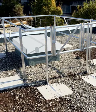 Wellhöfer Sicherheitsgeländer für alle Ausstiege