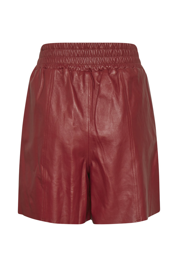 Gestuz Lilja leather shorts - Red rhubarb