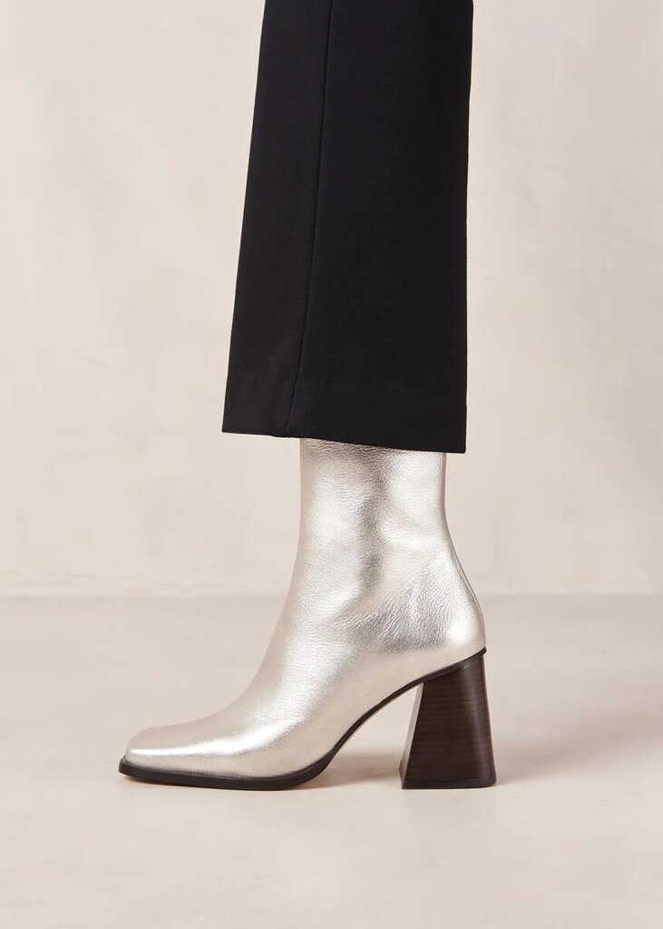 Alohas South Boots - Silver