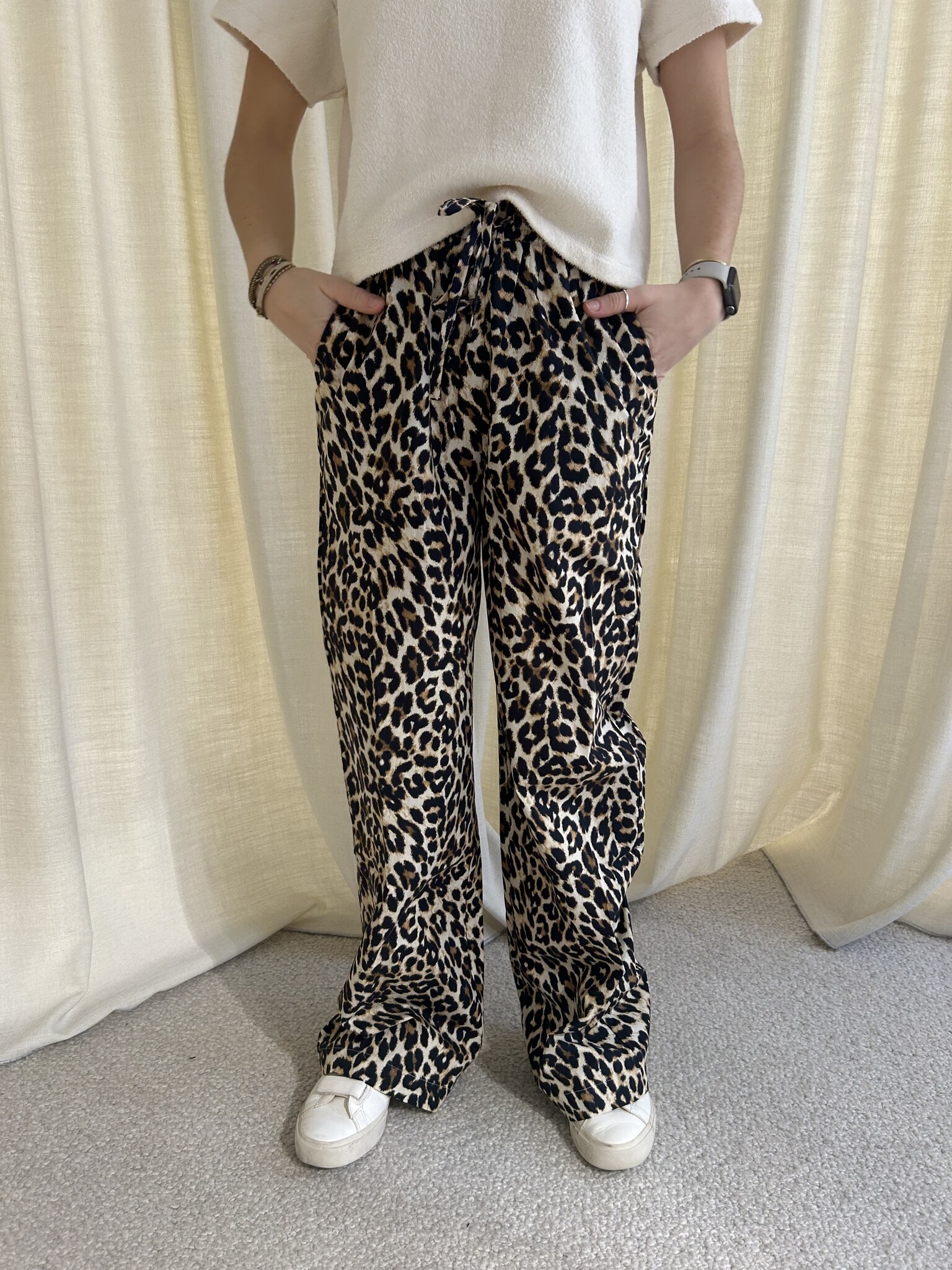 Leopard Pants - Chic on the Cheap | Connecticut based style blogger on a  budget, by Lydia Abate