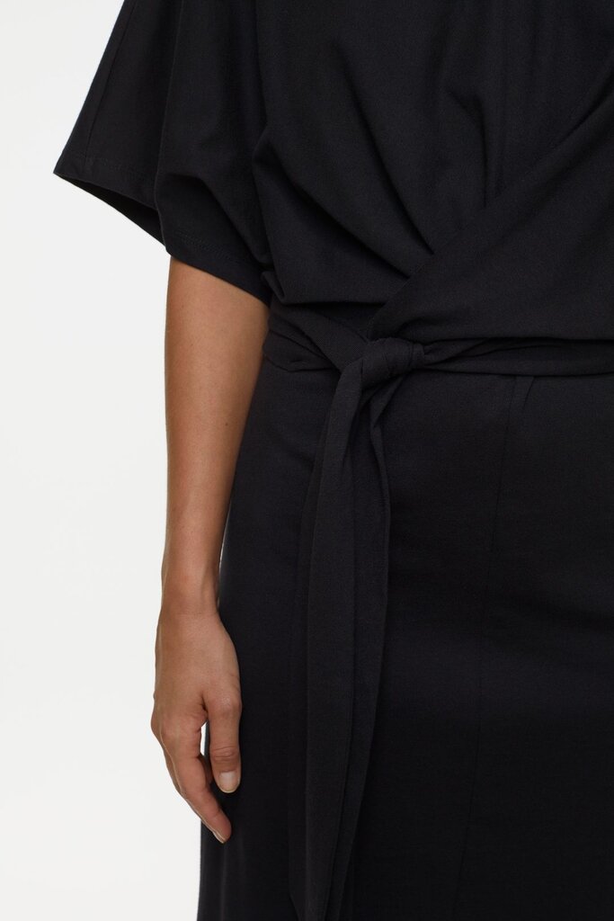 Closed Wrap Dress - Black