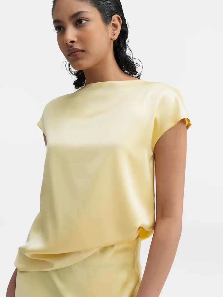 Ahlvar Gallery Yui satin top - Light yellow