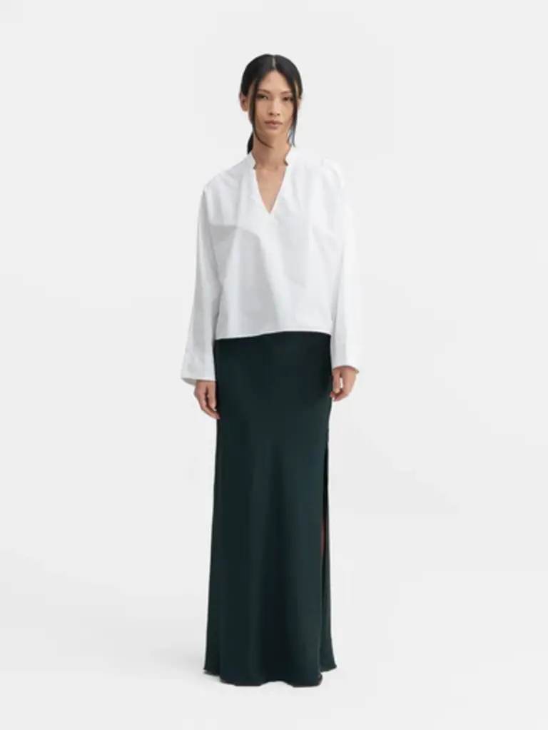 Ahlvar Gallery Nina v-neck blouse - White