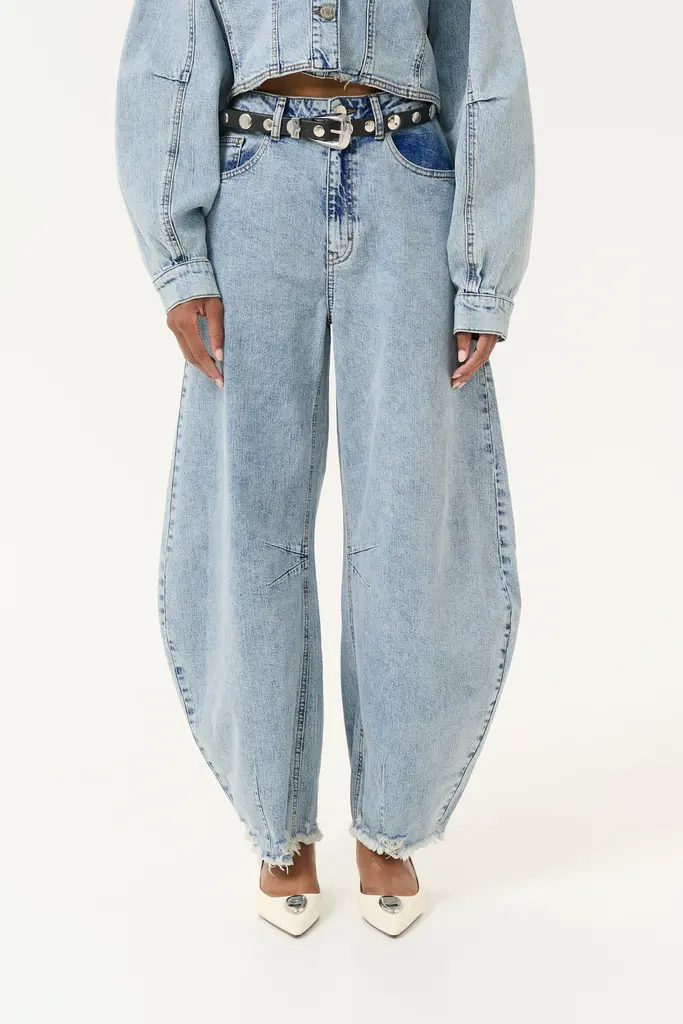Gestuz Dea Barrel Jeans - Light Blue L:32