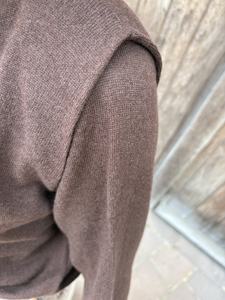 Rae Daphne Top - Raven (Brown)