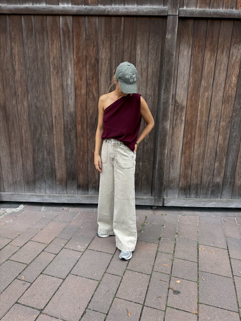 Rae Maeve Top - Burgundy