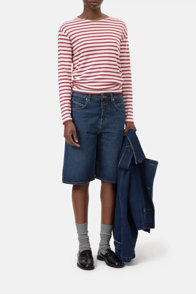 Closed Basic Longsleeve - Cherry Red